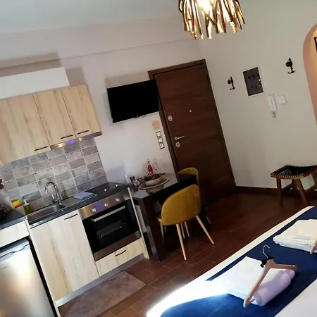 Apartmán Rest On The Pedestrian Street Kalavryta Exteriér fotografie