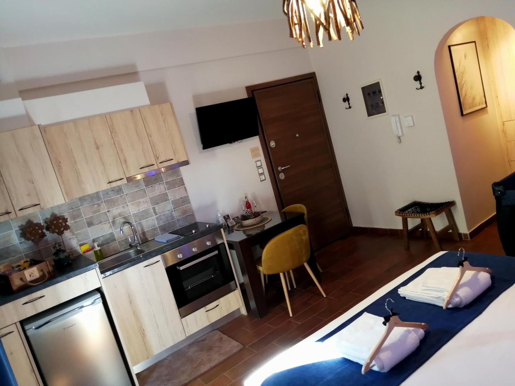 Rest On The Pedestrian Street Apartment Kalavryta